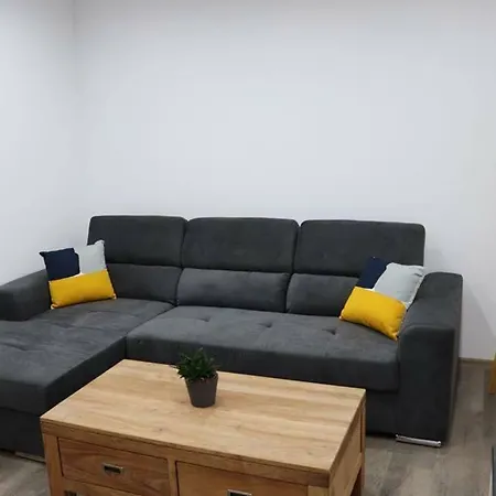 Appartamento Apartments Komitovi 1 *